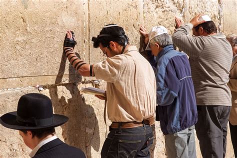 Jewish prayer .